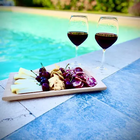 Le Pavoncelle Sarde 4*