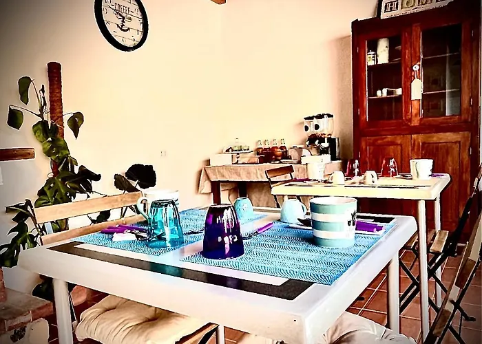 Le Pavoncelle Sarde Bed & Breakfast 4*